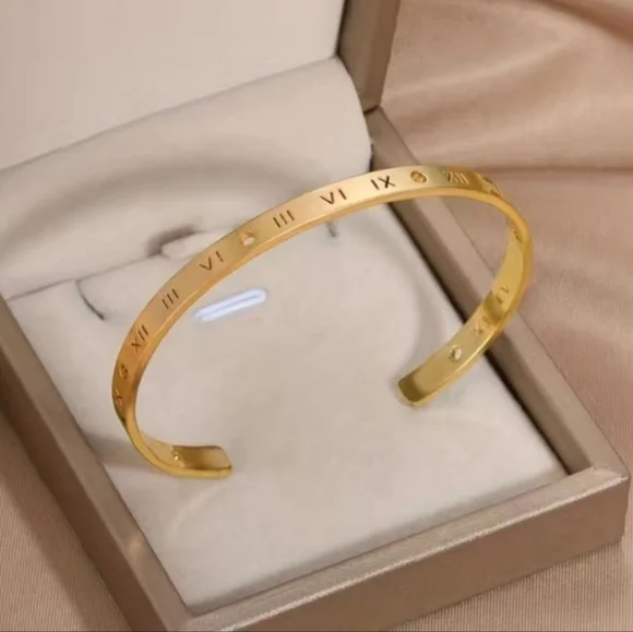 18k gold Plated Stainless steel bracelet - Picture 1 of 2